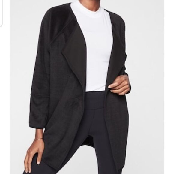 Athleta Black Cozy Karma Wrap Size XXS fleece on the inside. Good condition - Picture 1 of 5